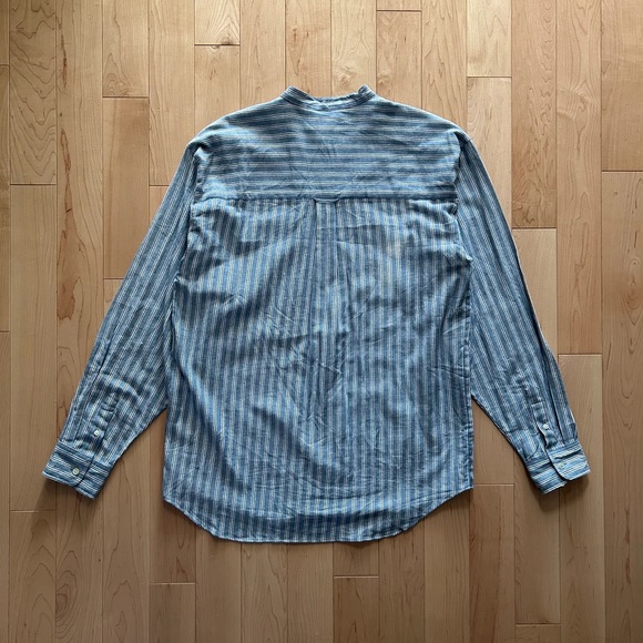 Vintage Jordache blue and white striped button-up - Picture 2 of 3